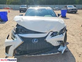 Lexus ES 2021 3
