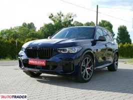 BMW X5 2022 3.0 394 KM