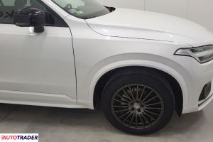 Volvo XC90 2021 2.0 235 KM
