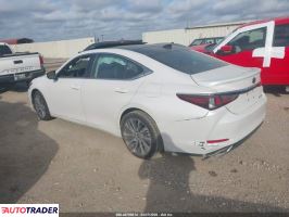 Lexus ES 2021 3