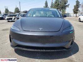 Tesla Model 3 2025