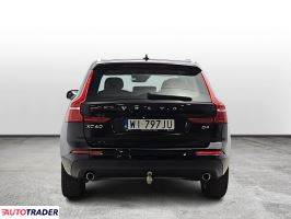 Volvo XC60 2019 2.0 190 KM