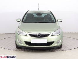 Opel Astra 2011 1.6 113 KM Opel Astra 2011 1.6 113 KM