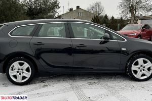 Opel Astra 2012 1.4 101 KM