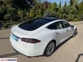Tesla Model S 2017 525 KM Tesla Model S 2017 525 KM
