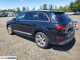 Audi Q7 2021 3