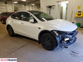 Tesla Model Y 2026