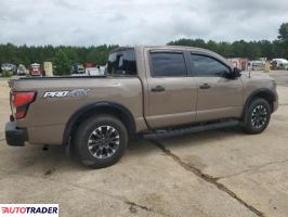 Nissan Titan 2021 5