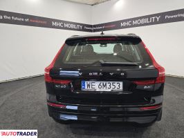 Volvo XC60 2022 2.0 197 KM
