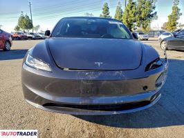 Tesla Model 3 2025