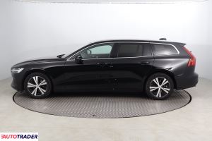 Volvo V60 2021 2.0 194 KM