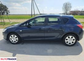 Opel Astra 2012 1.7 110 KM