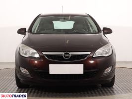Opel Astra 2011 1.6 113 KM