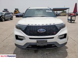 Ford Explorer 2022 3