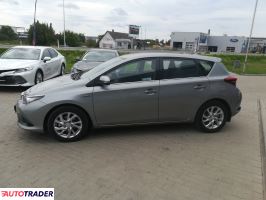Toyota Auris 2016 1.8 135 KM Toyota Auris 2016 1.8 135 KM