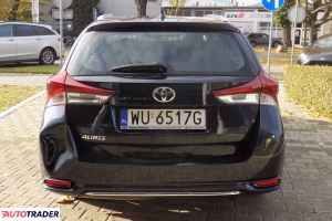Toyota Auris 2017 1.6 132 KM