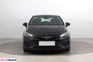 Opel Astra 2021 1.2 143 KM