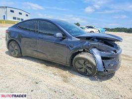 Tesla Model Y 2026