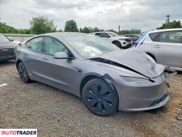 Tesla Model 3 2024