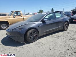 Tesla Model 3 2024