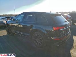 Audi Q7 2021 4