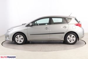 Toyota Auris 2013 1.8 134 KM Toyota Auris 2013 1.8 134 KM