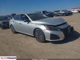 Nissan Altima - zobacz ofertę