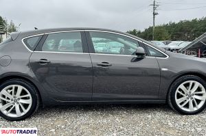 Opel Astra 2013 1.4 120 KM Opel Astra 2013 1.4 120 KM