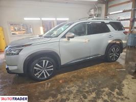 Nissan Pathfinder 2024 3