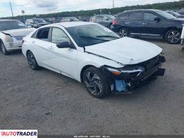 Hyundai Elantra - zobacz ofertę