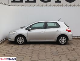 Toyota Auris 2013 1.3 97 KM