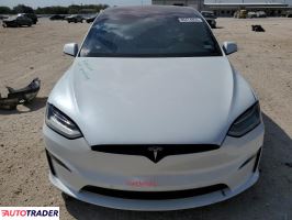 Tesla Model X 2022