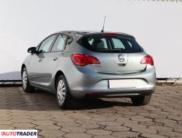 Opel Astra 2014 1.4 118 KM