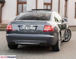 Audi S6 2008 5.2 435 KM