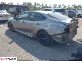 Toyota Camry 2025 2