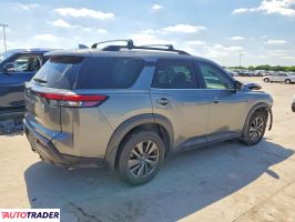 Nissan Pathfinder 2022 3