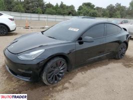 Tesla Model 3 2023