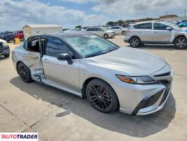 Toyota Camry 2024 3
