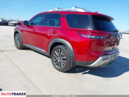 Nissan Pathfinder 2022 3