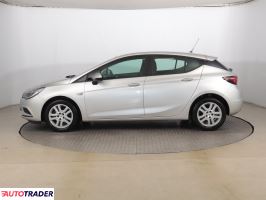 Opel Astra 2017 1.4 123 KM