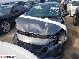 Nissan Versa 2020 1