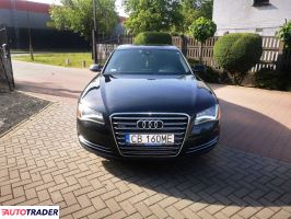 Audi A8 2011 4.2 372 KM
