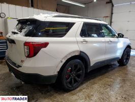 Ford Explorer 2021 3