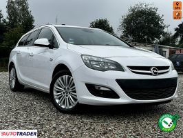 Opel Astra 2015 1.4 120 KM