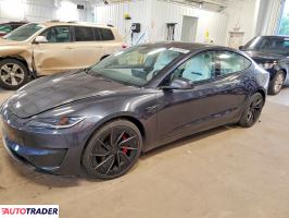 Tesla Model 3 2024