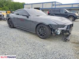 Ford Mustang 2025 5