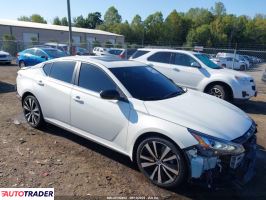 Nissan Altima - zobacz ofertę