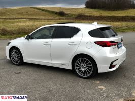 Lexus CT 2018 1.8 100 KM