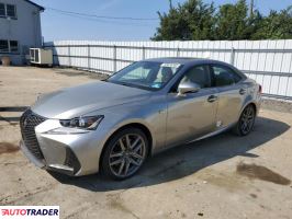 Lexus IS 2019 3