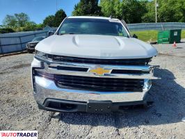 Chevrolet Silverado 2021 3